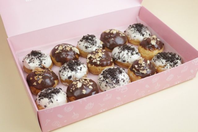 Profiteroles box 15